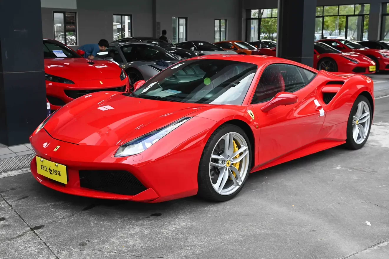 Ferrari 488