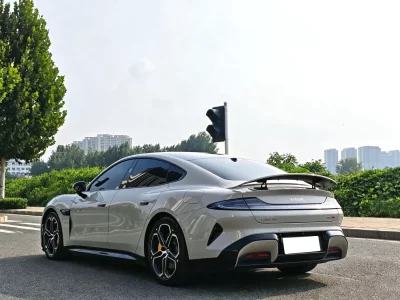 Xiaomi SU7