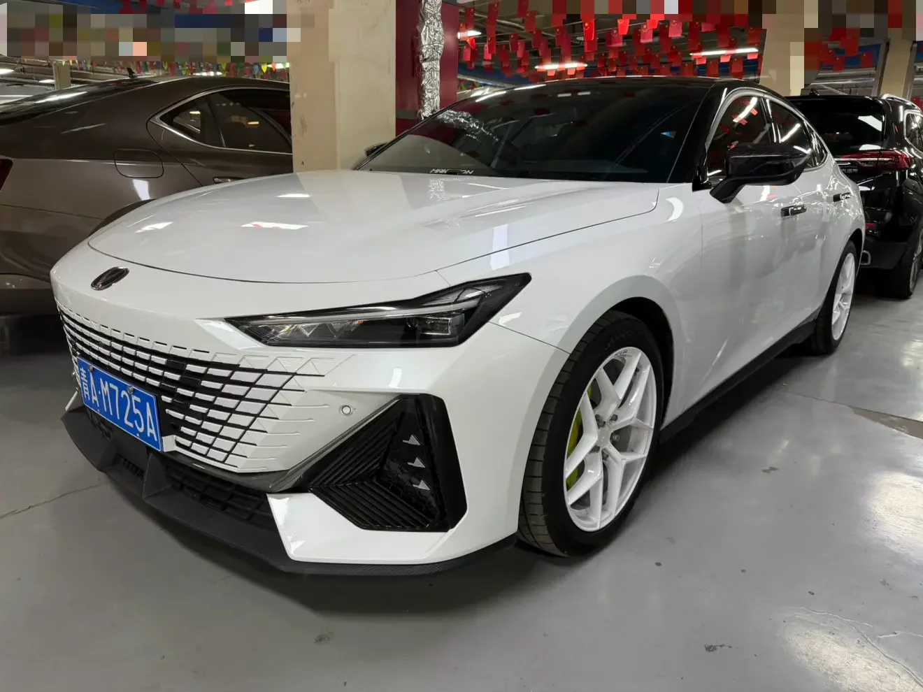 CHANGAN UNI-V
