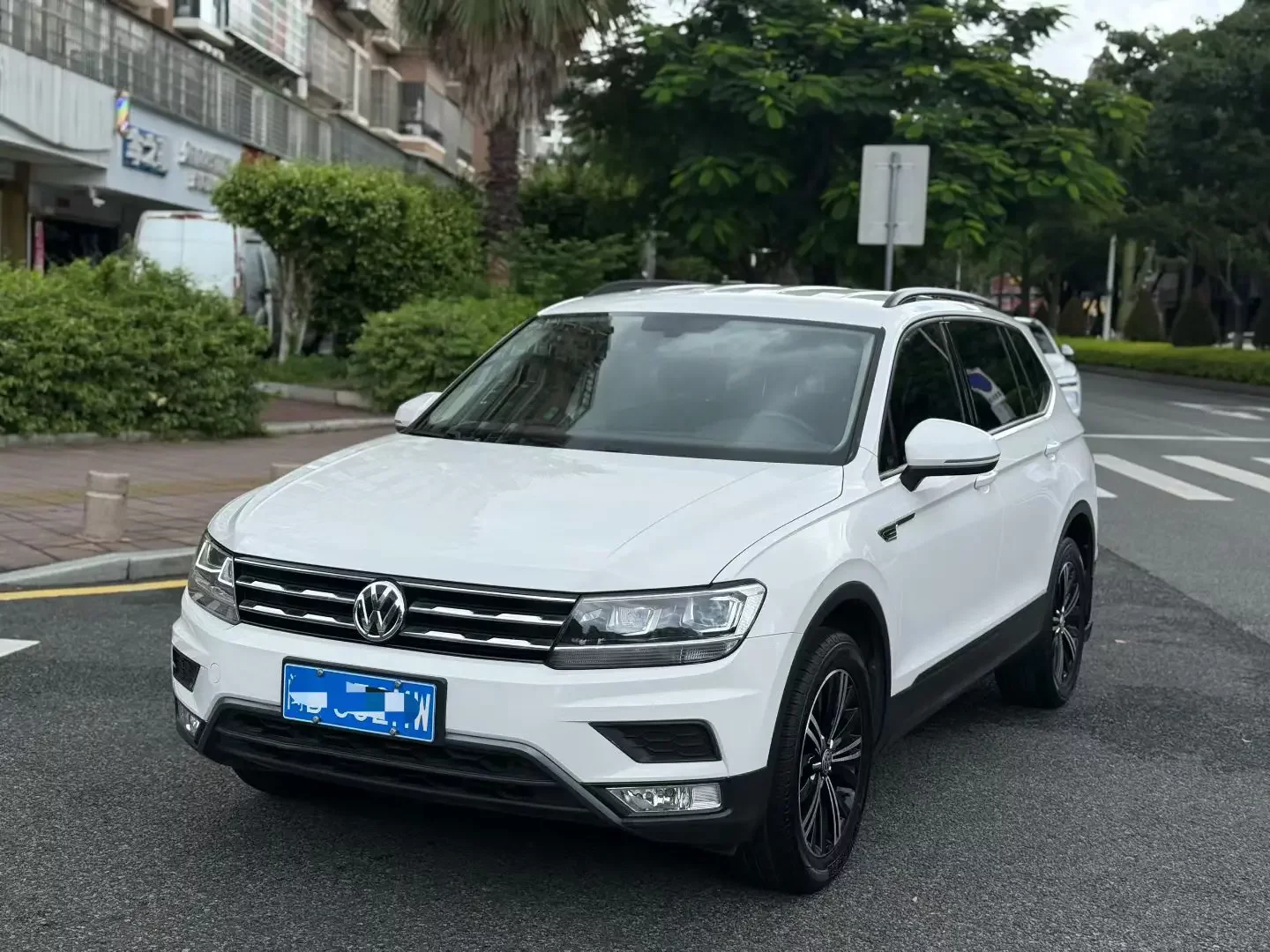 Volkswagen Tiguan L