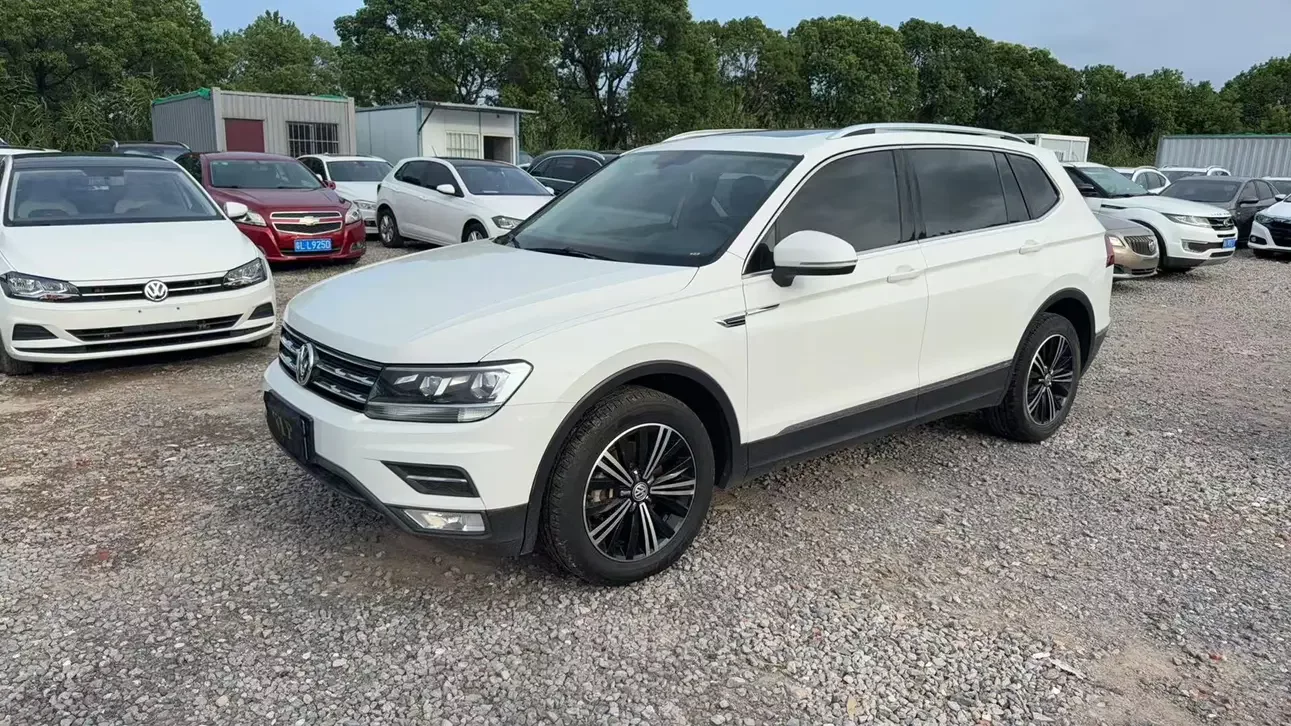 Volkswagen Tiguan L