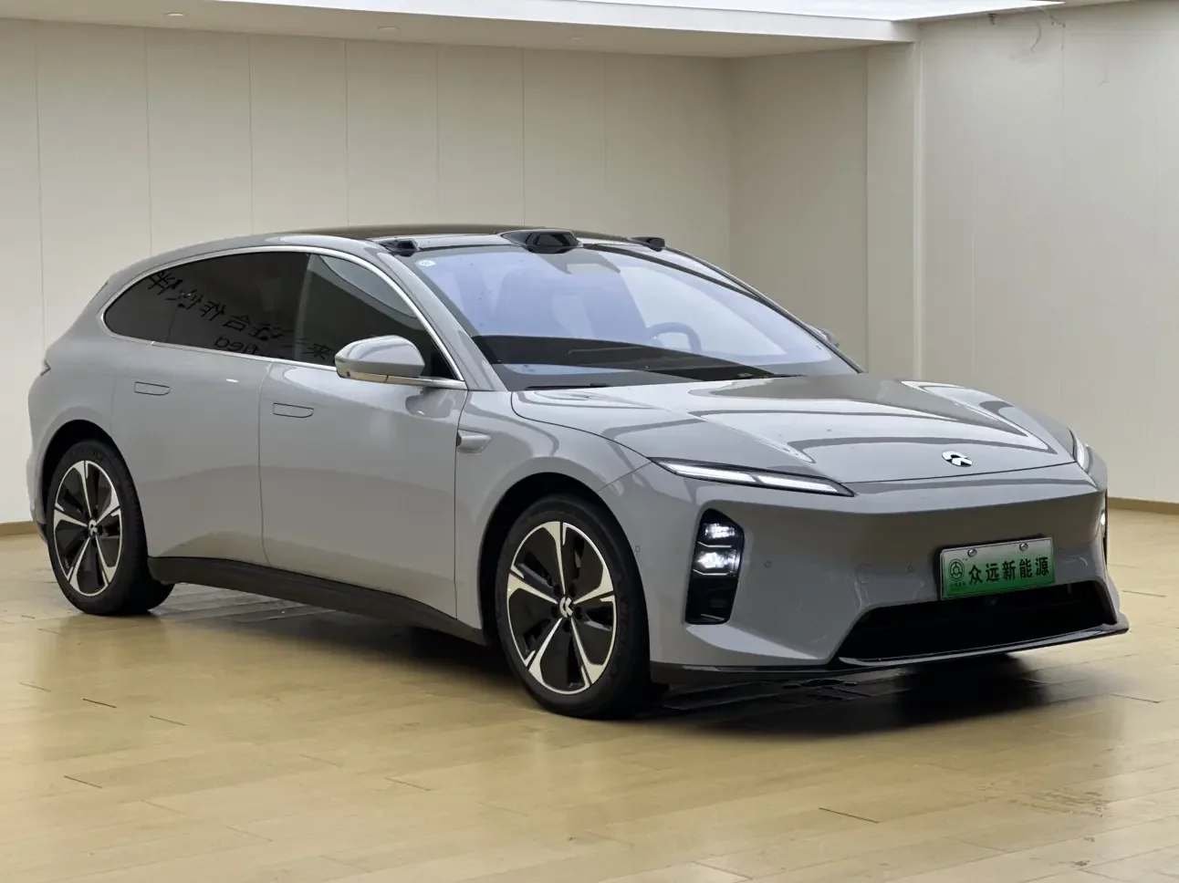 NIO ET5T