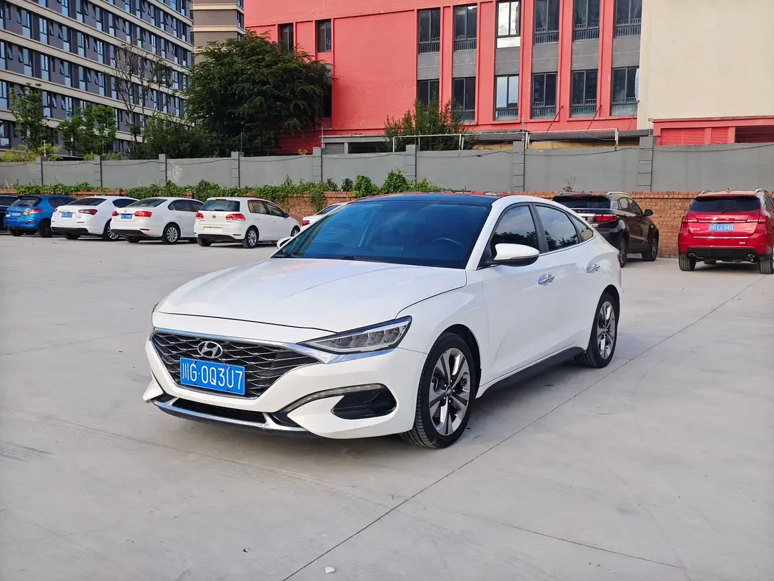 Hyundai Lafesta