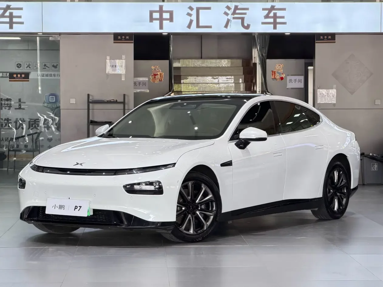 XPeng P7