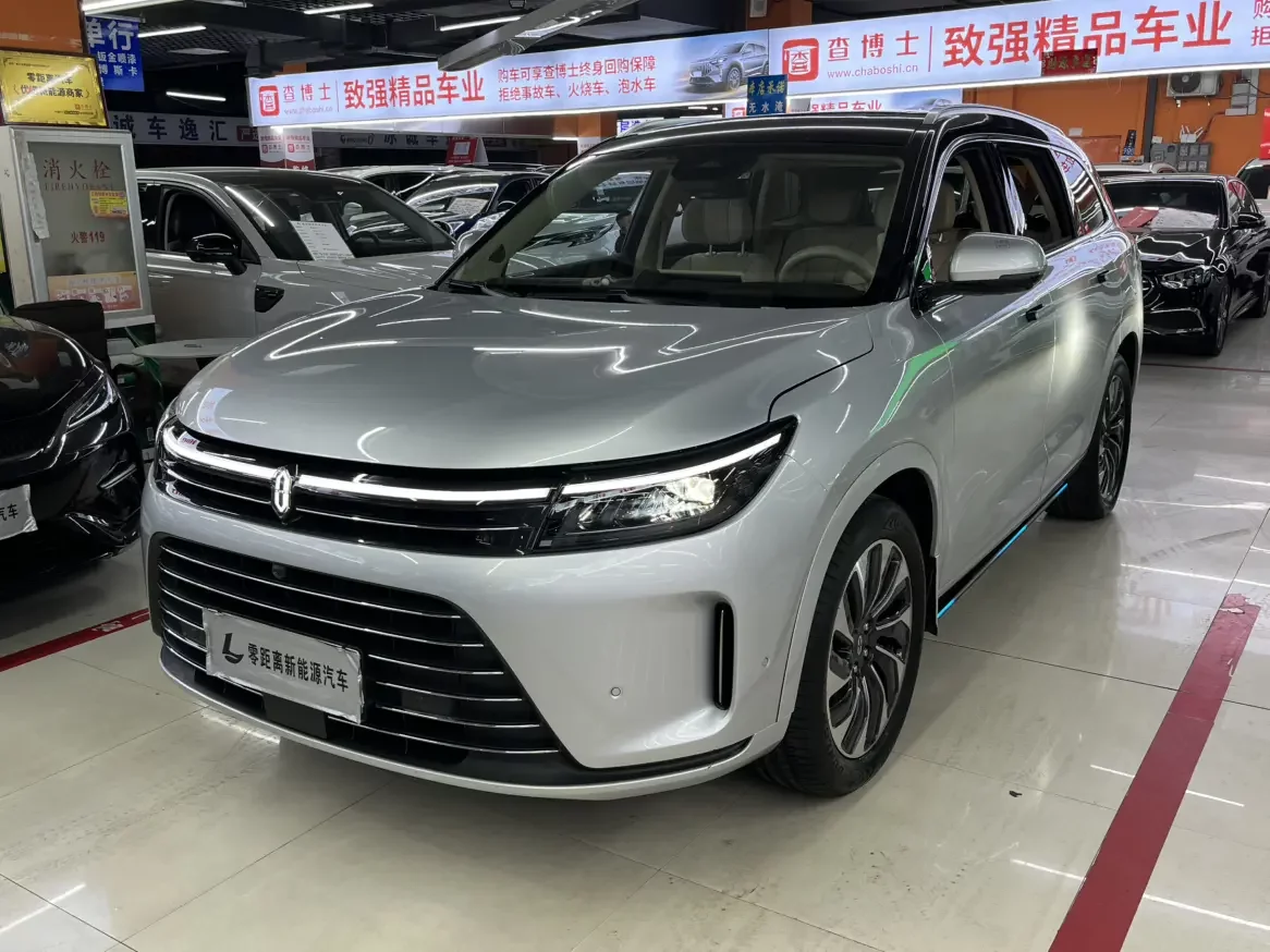 AITO M7