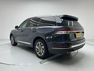 Lincoln Aviator