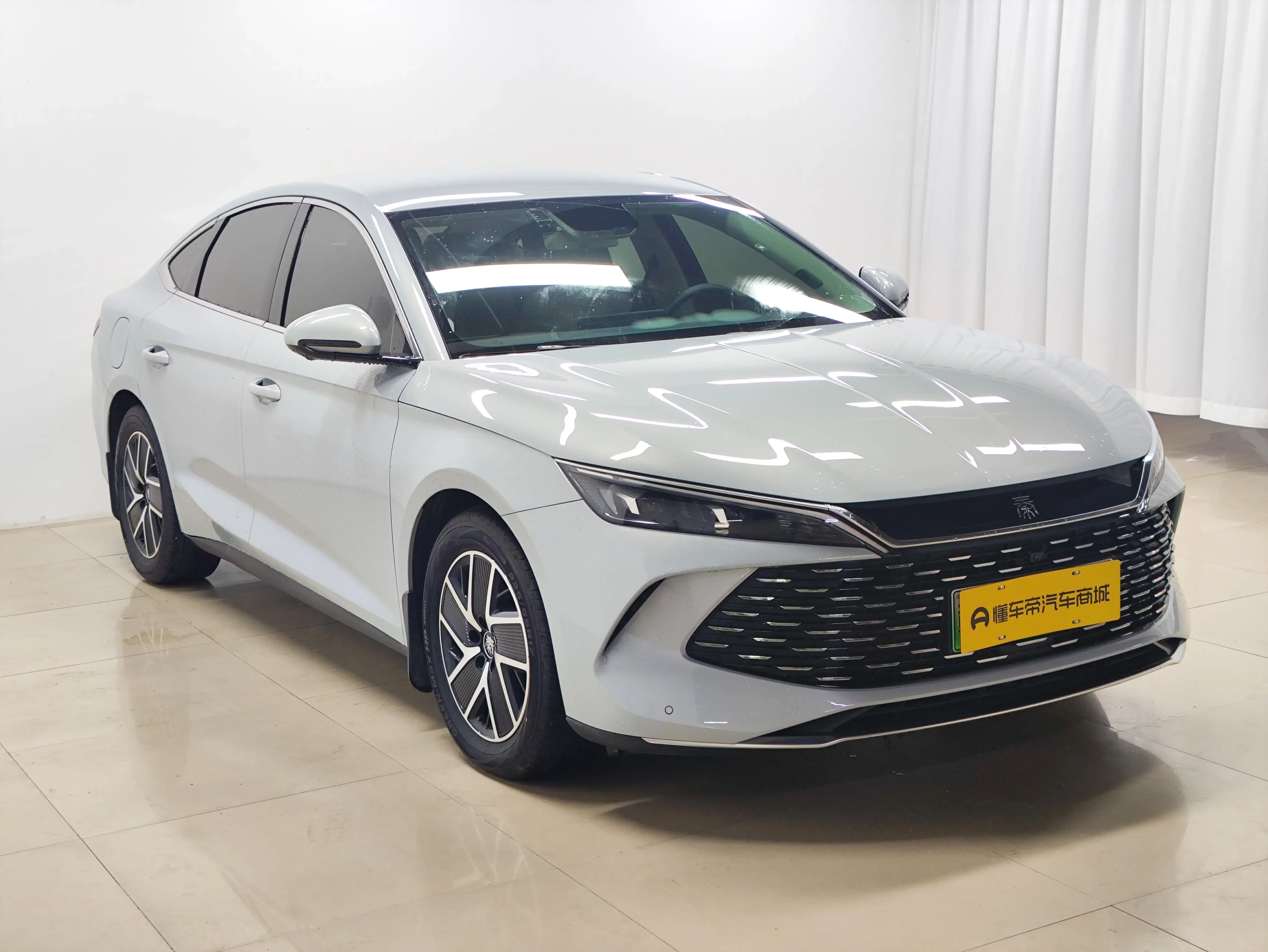 BYD Qin L DM