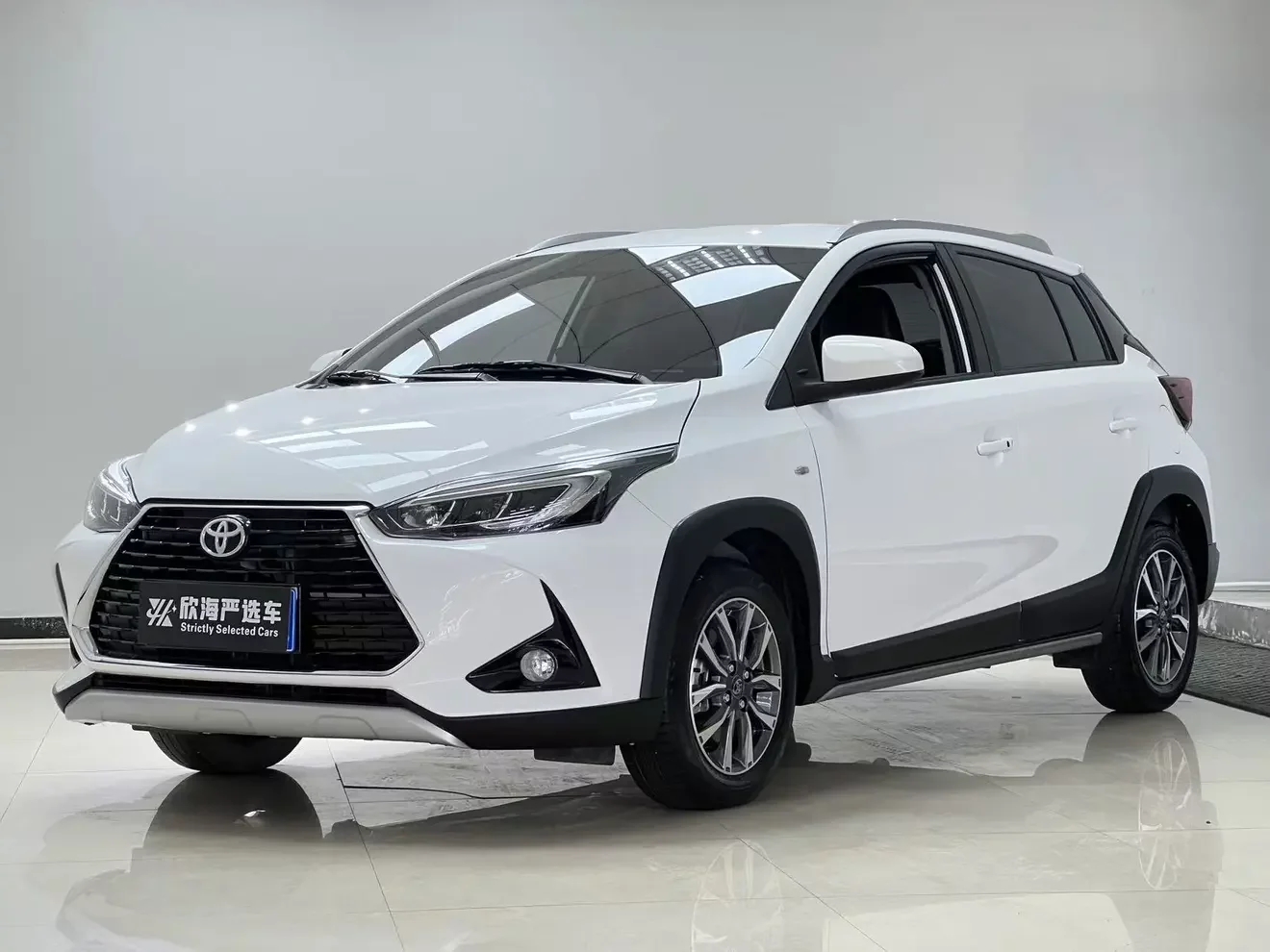 Toyota Yaris L