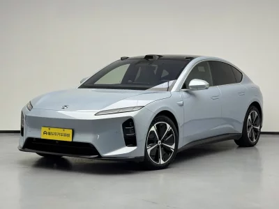 NIO ET5