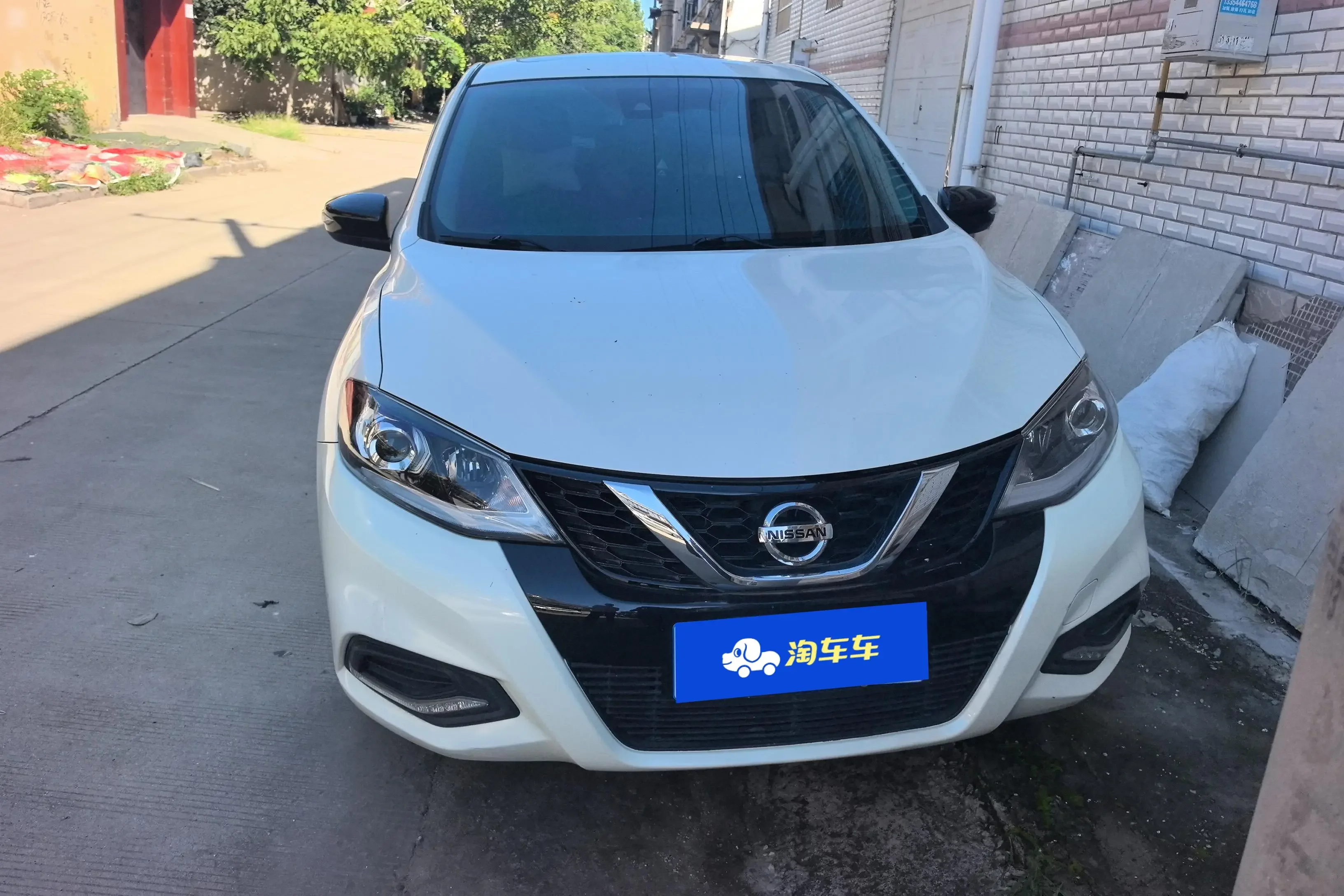 Nissan Tiida