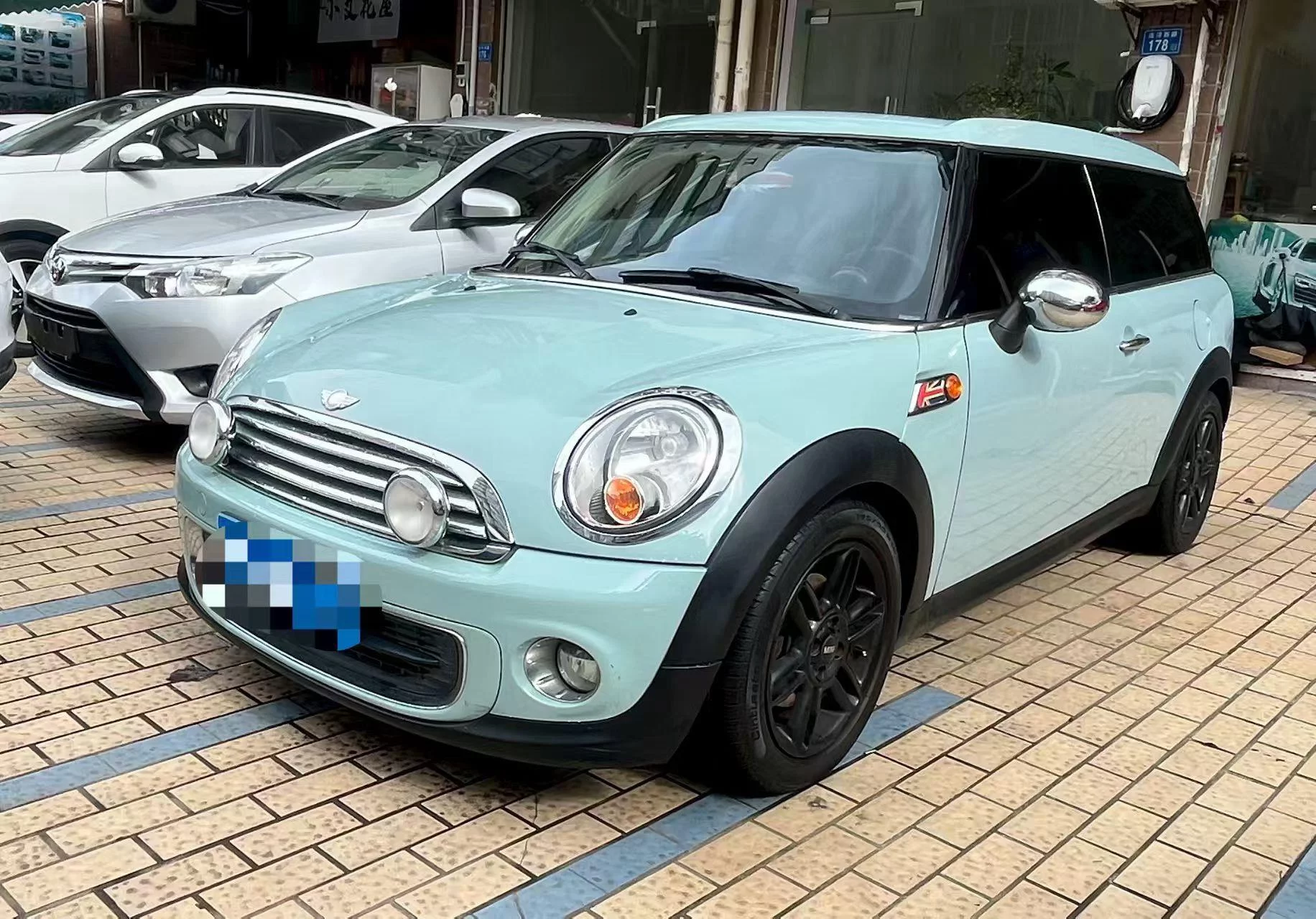 MINI CLUBMAN