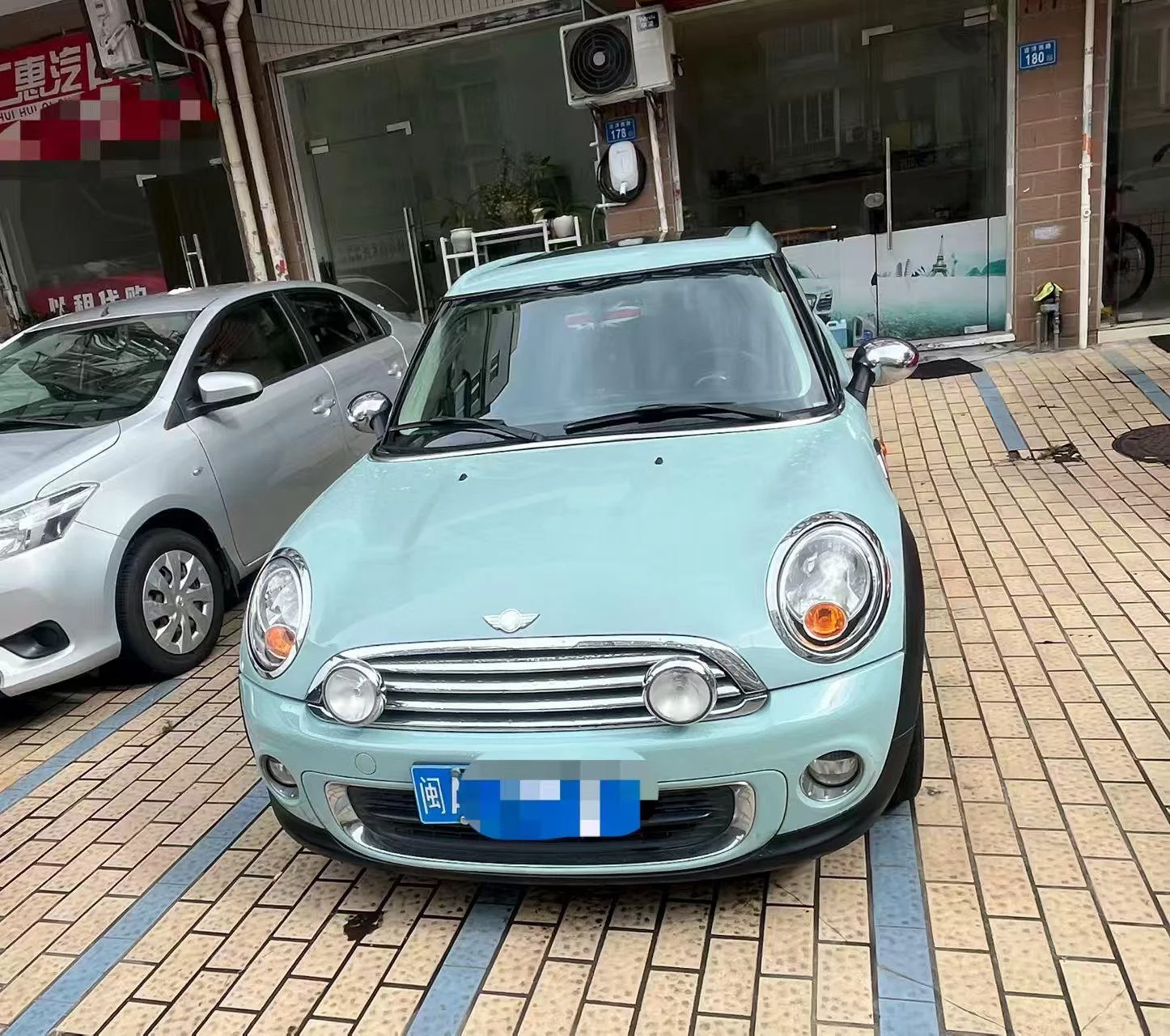 MINI CLUBMAN