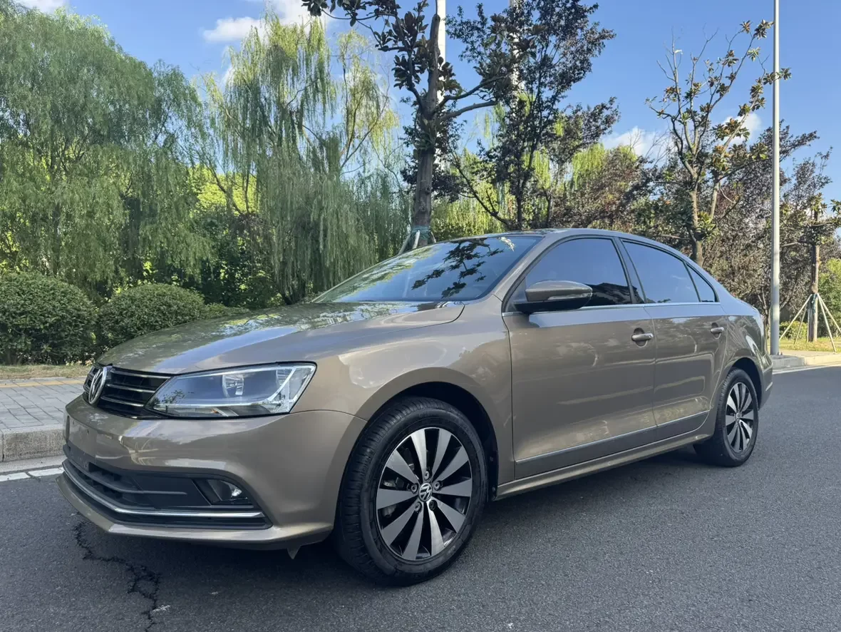 Volkswagen Sagitar