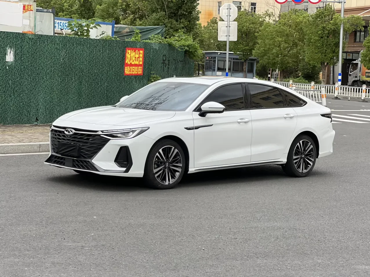 Chery Arrizo 8