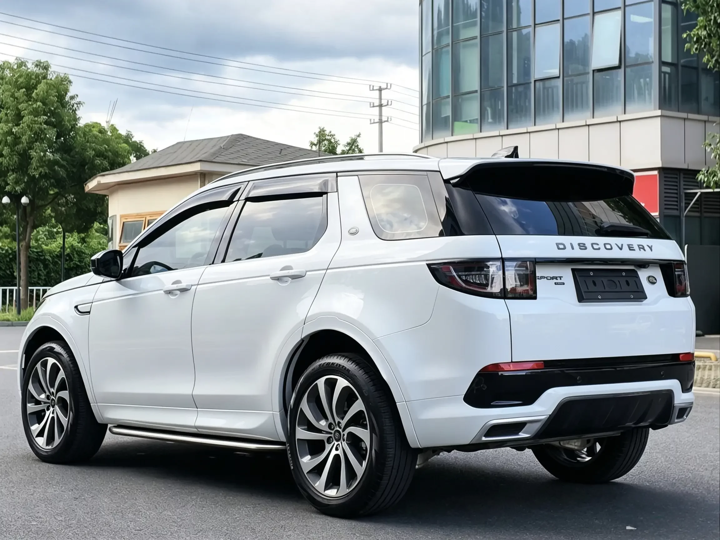 Land Rover Discover Sports