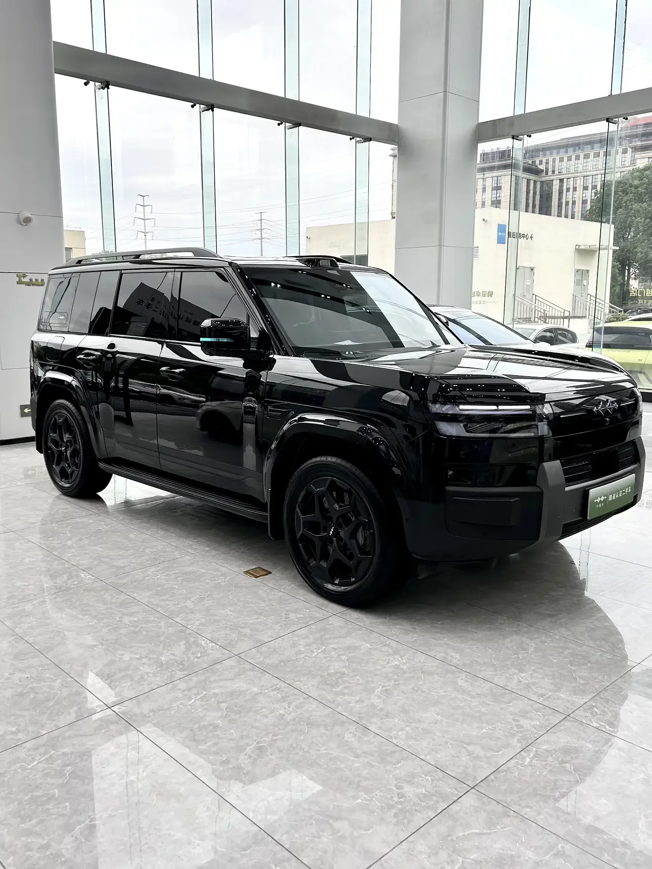 BYD Leopard Titanium 7 PHEV