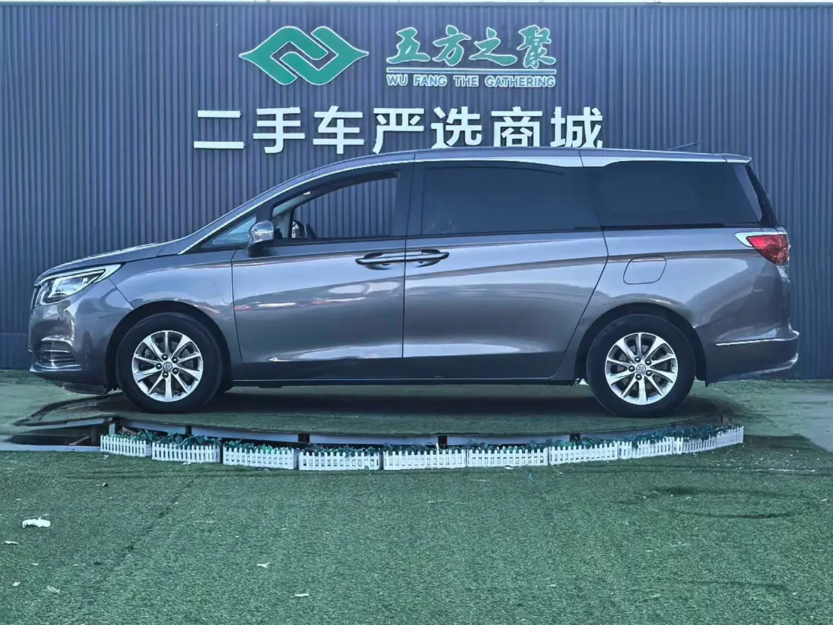 Buick GL8