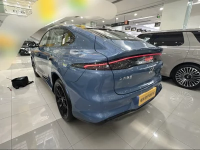 IM Motors Zhiji LS6