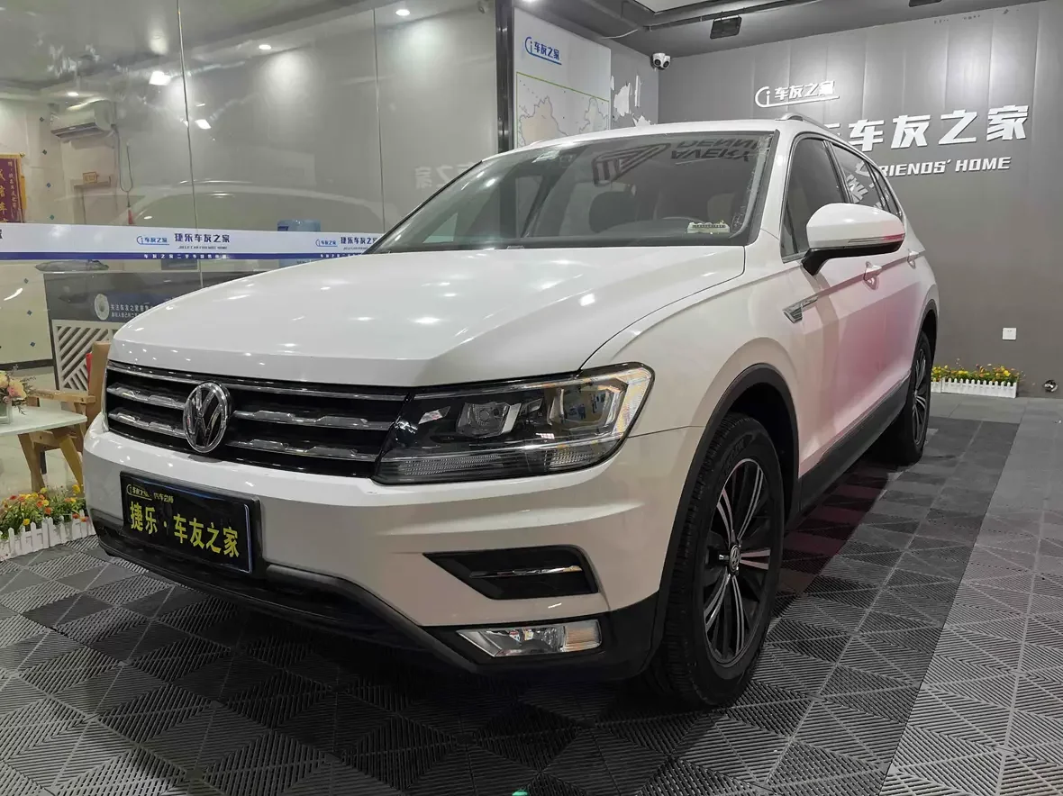 Volkswagen Tiguan L