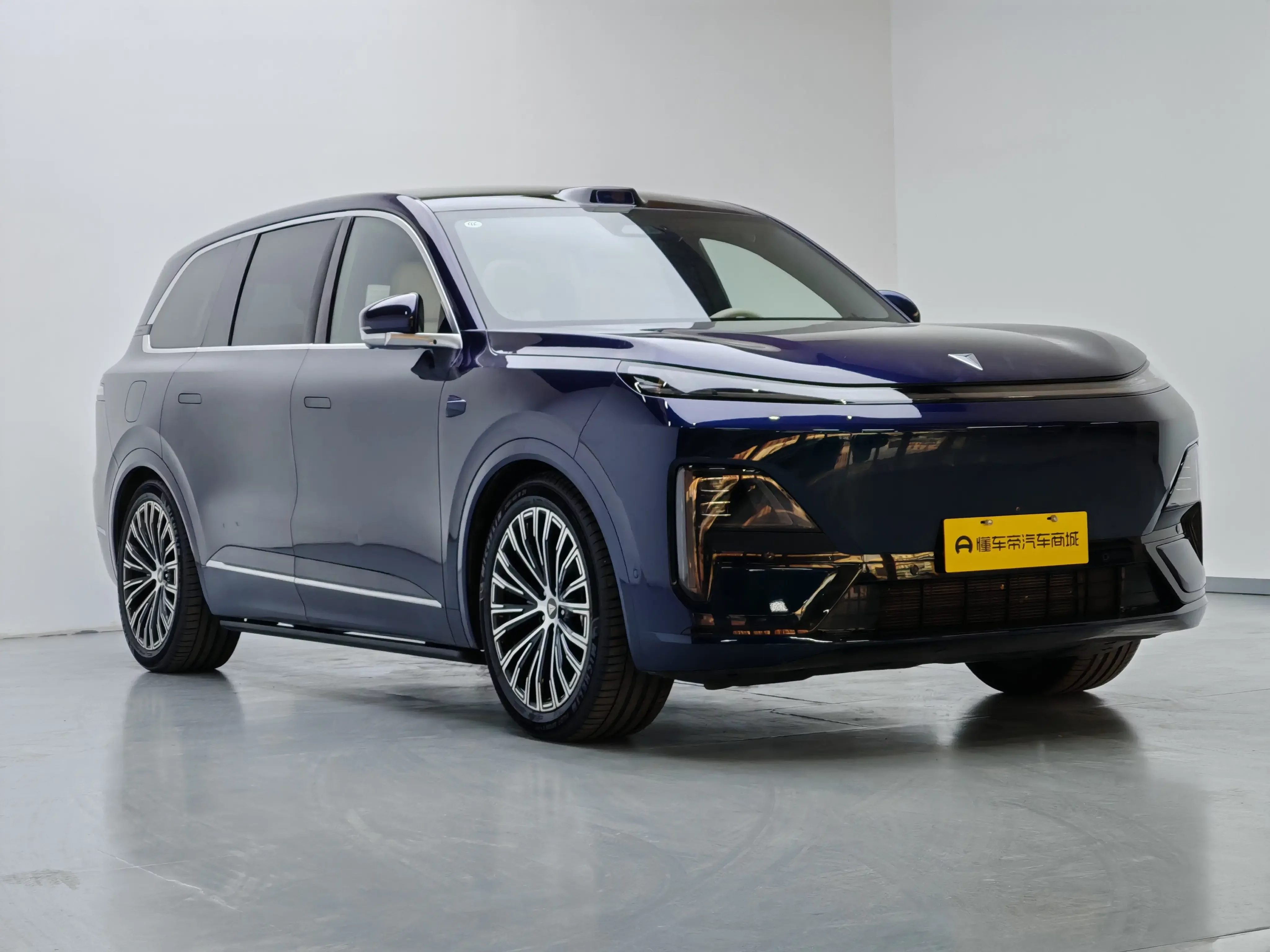 Deepal Dark blue S09
