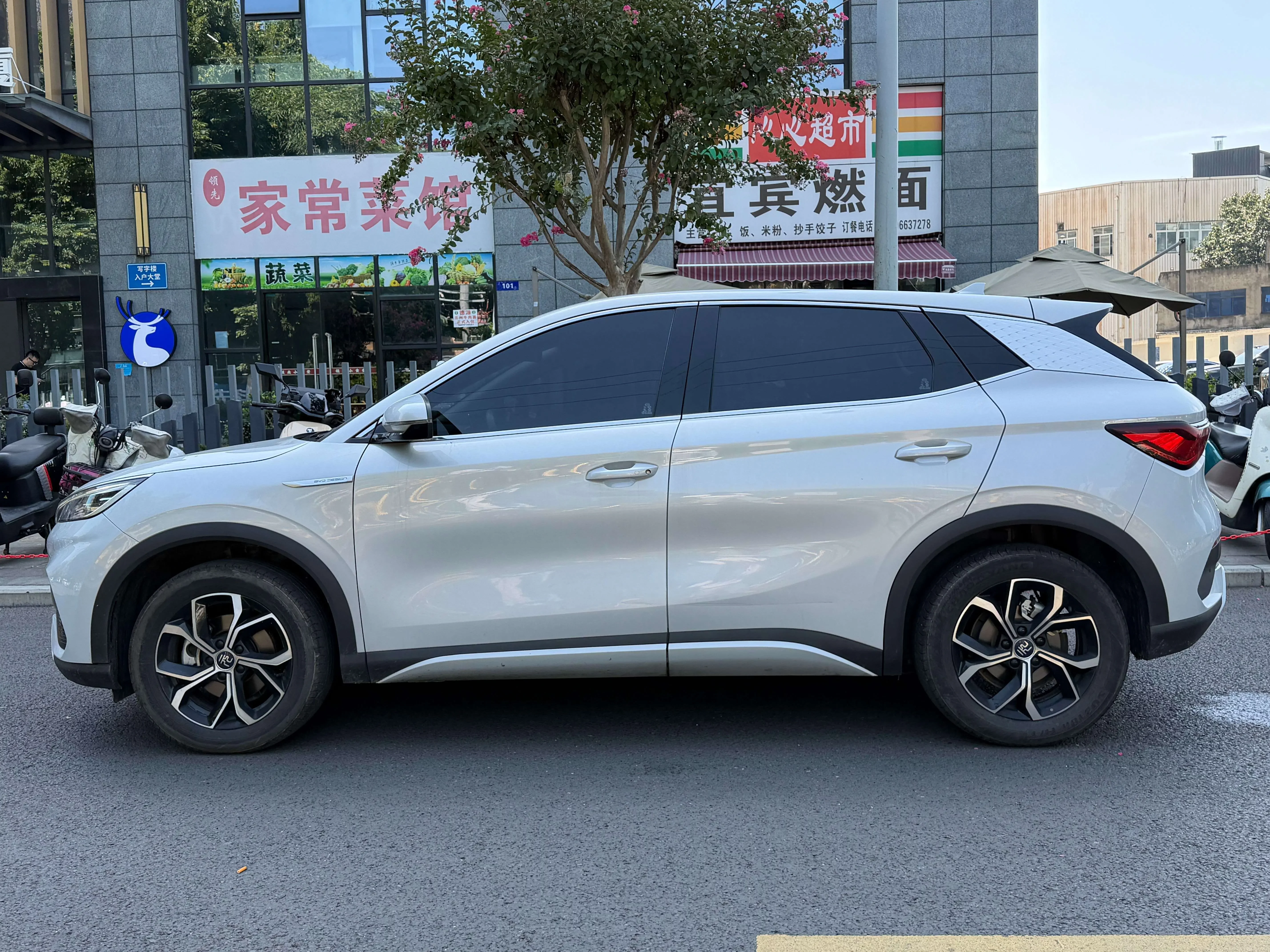 BYD Yuan PLUS