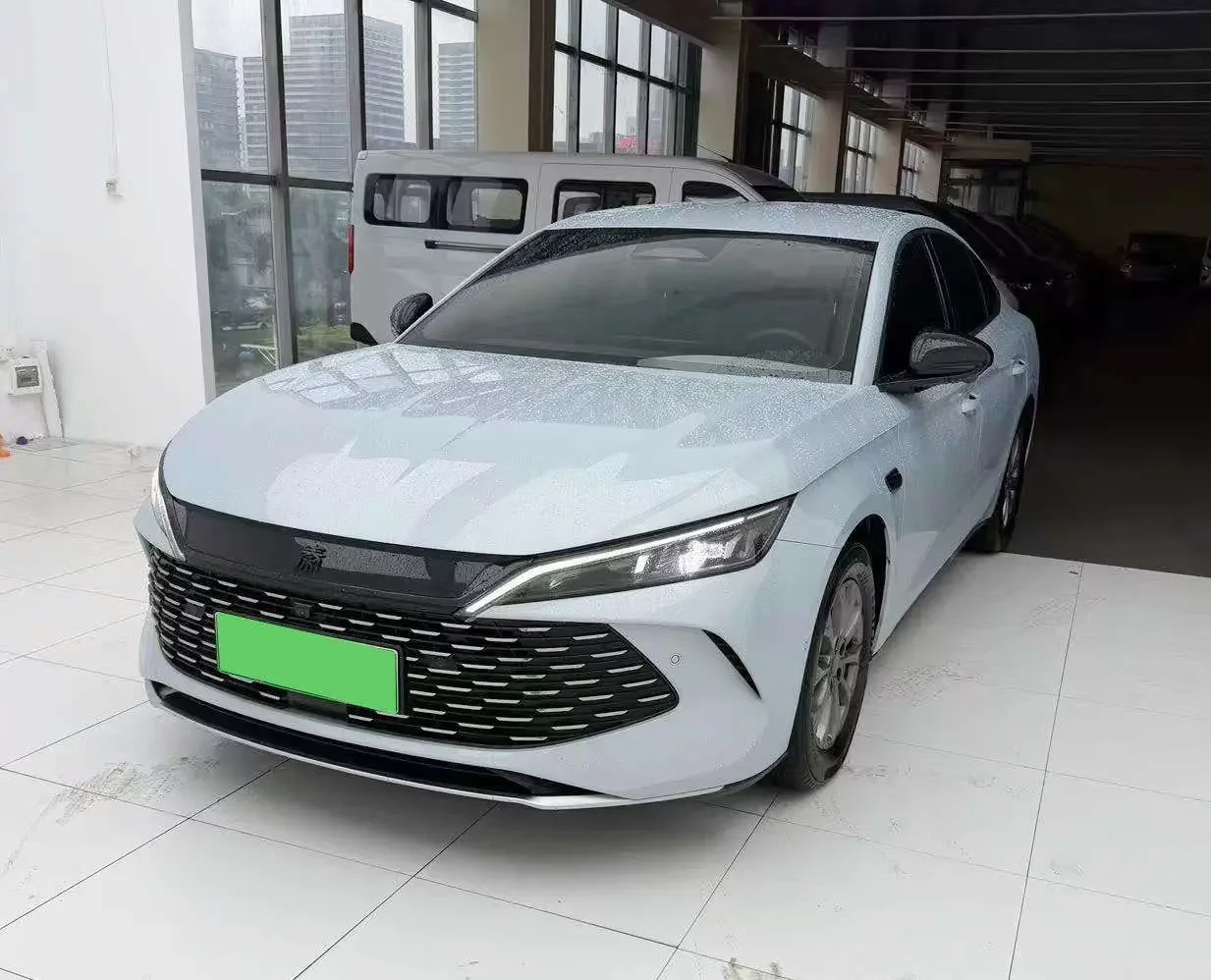 BYD Qin L DM