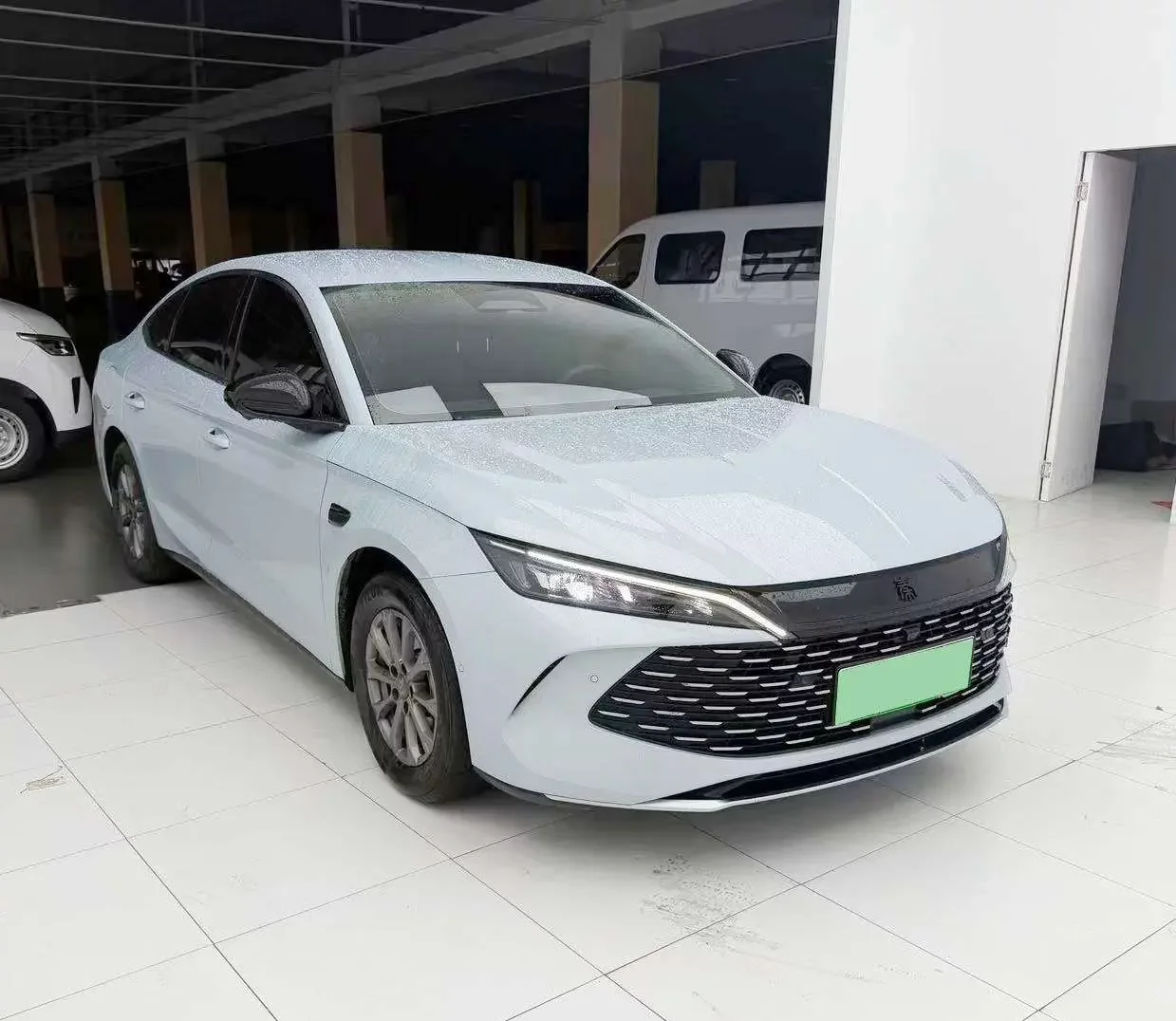 BYD Qin L DM