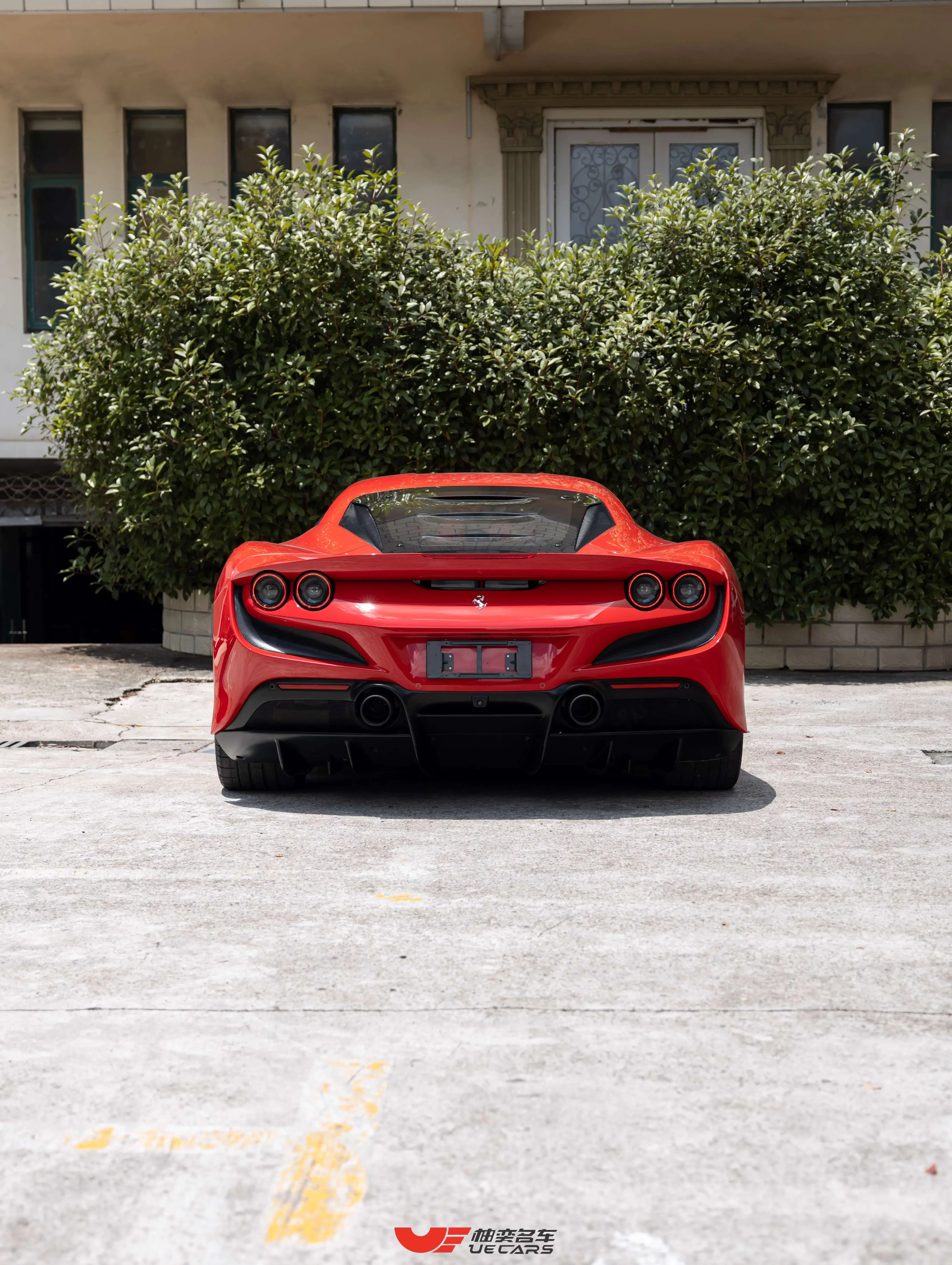 Ferrari F8