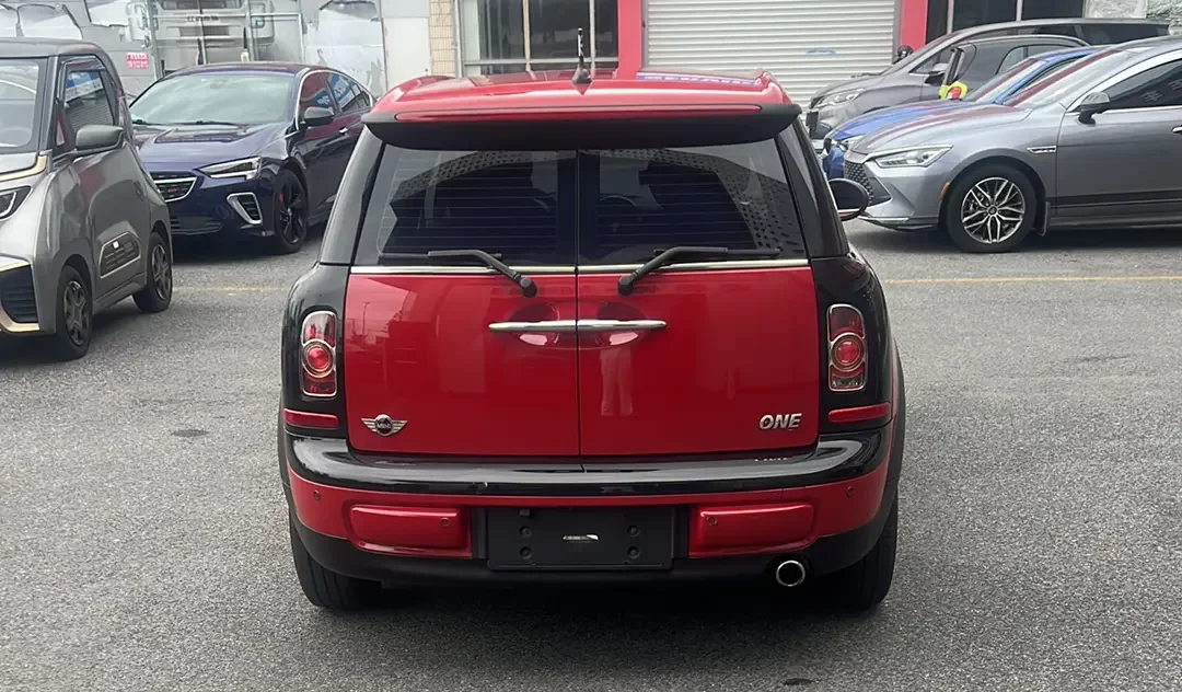 MINI CLUBMAN