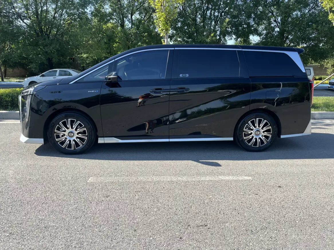 GAC Trumpchi E9 PHEV
