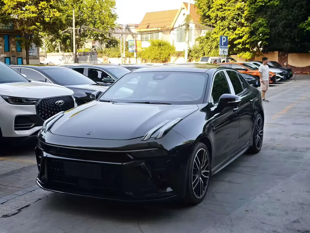 Lynk & Co 03