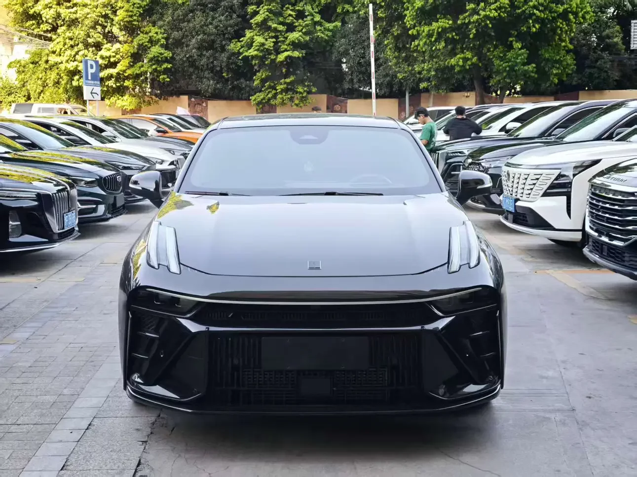 Lynk & Co 03