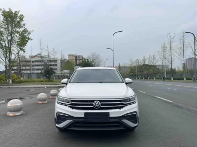 Volkswagen Tiguan L