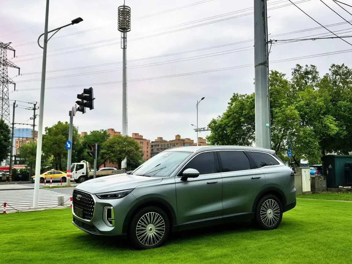 Chery Tiggo 8L