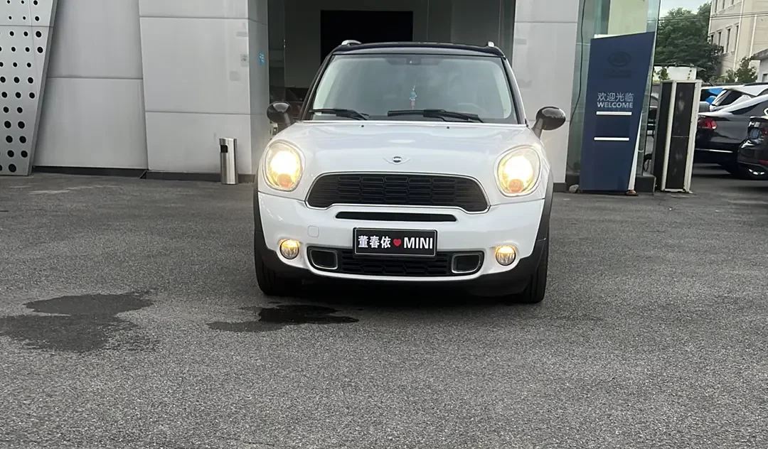 MINI COUNTRYMAN