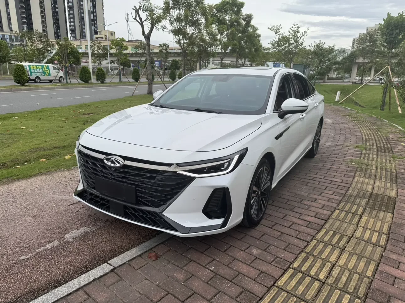 Chery Arrizo 8