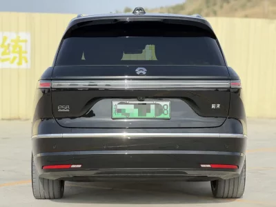 NIO ES8