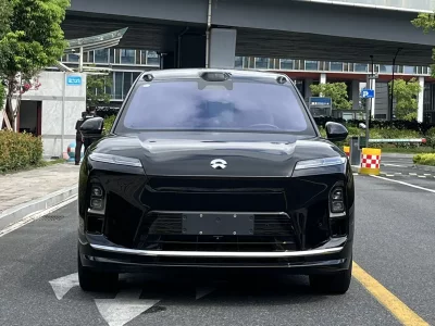 NIO ES8
