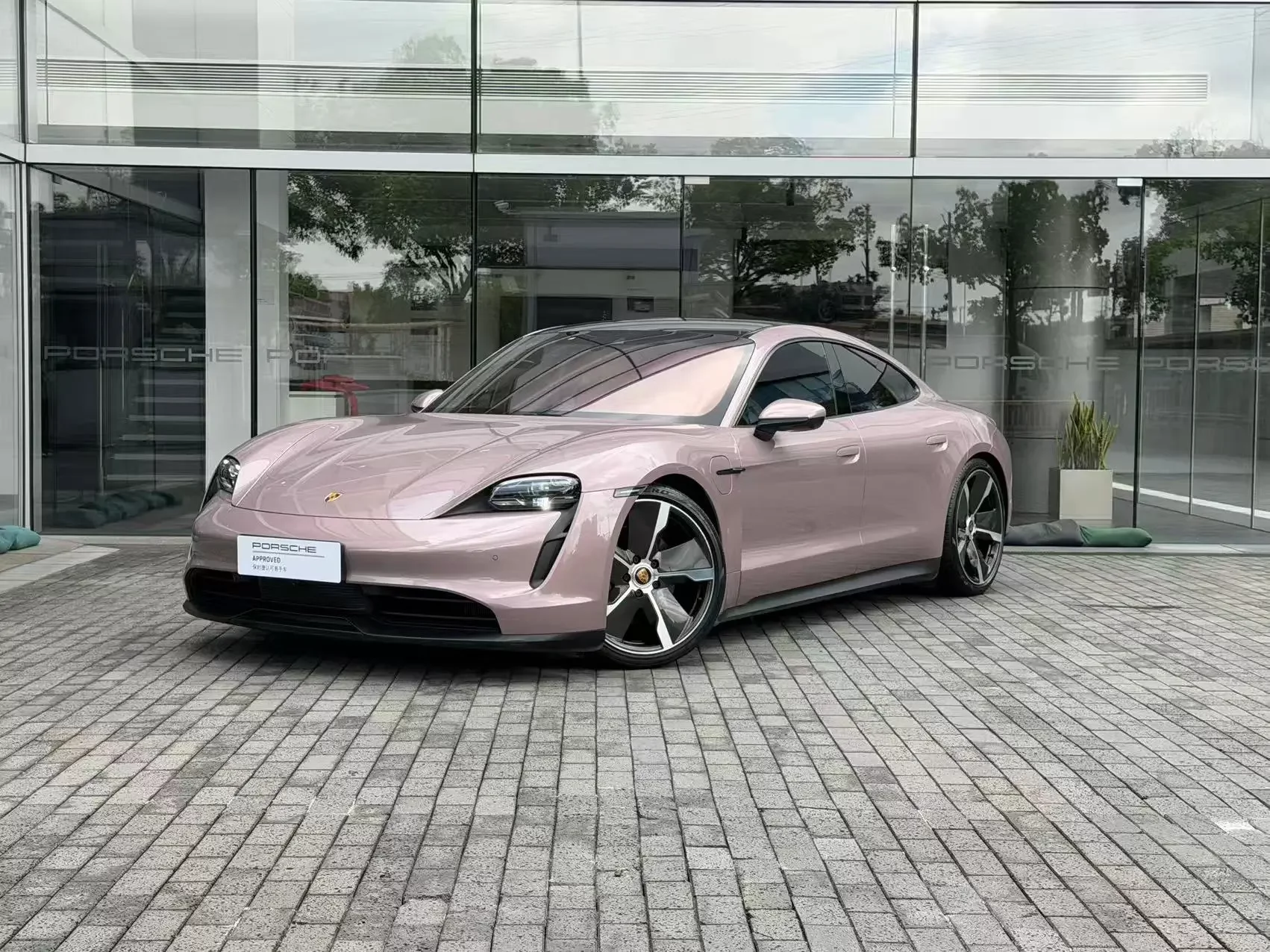 Porsche Taycan