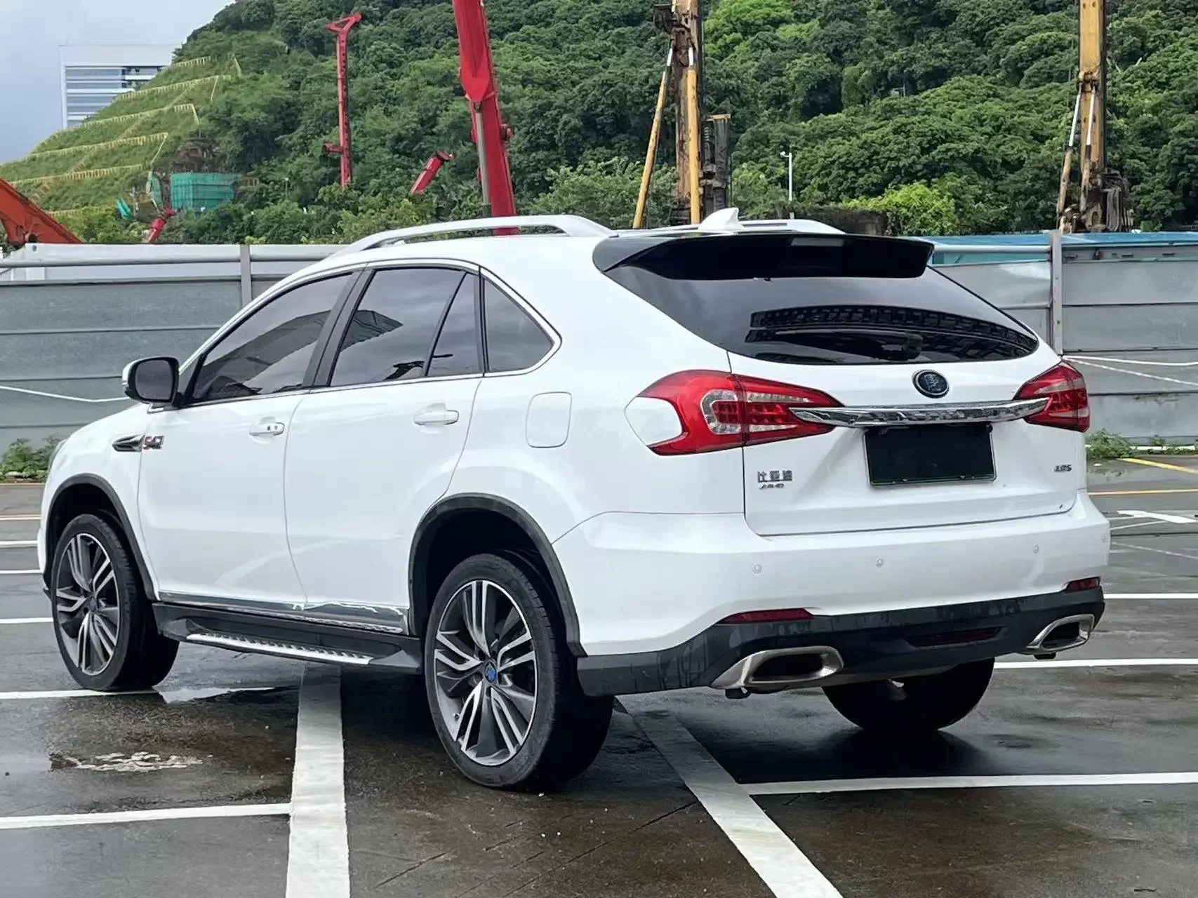 BYD Tang DM