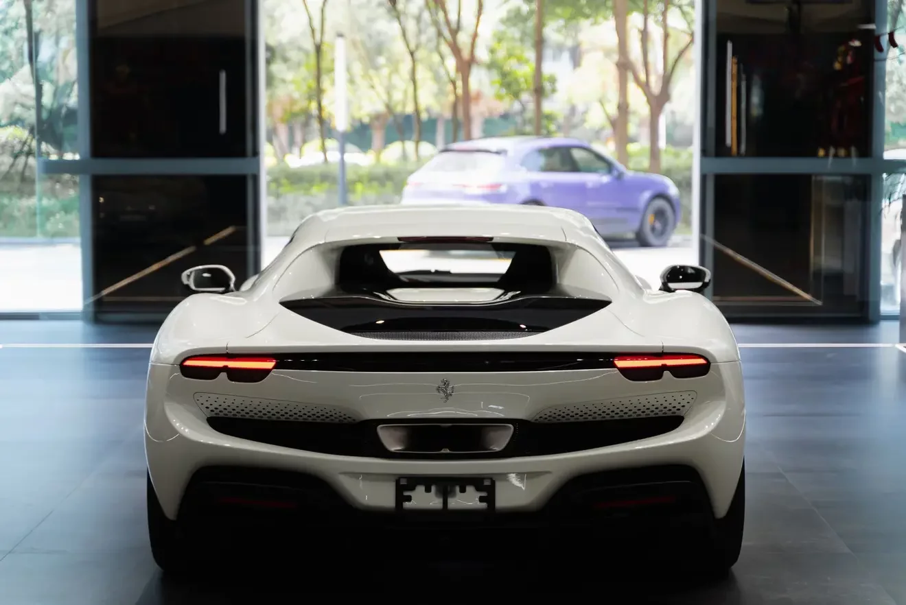 Ferrari 296