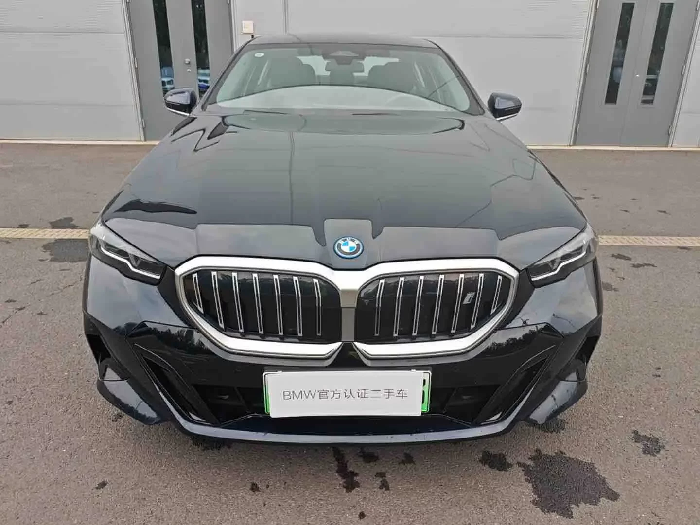BMW i5