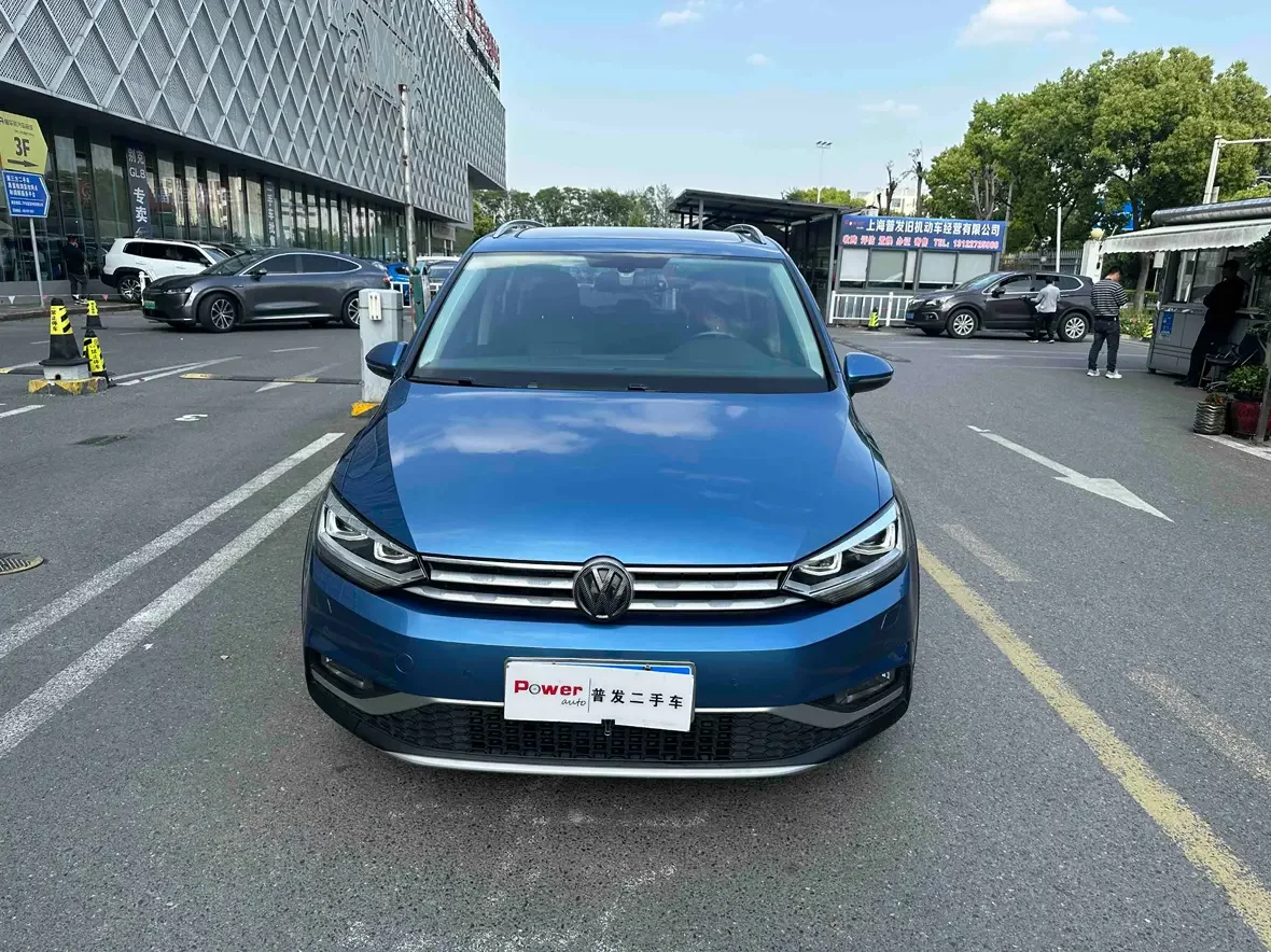 Volkswagen Touran L