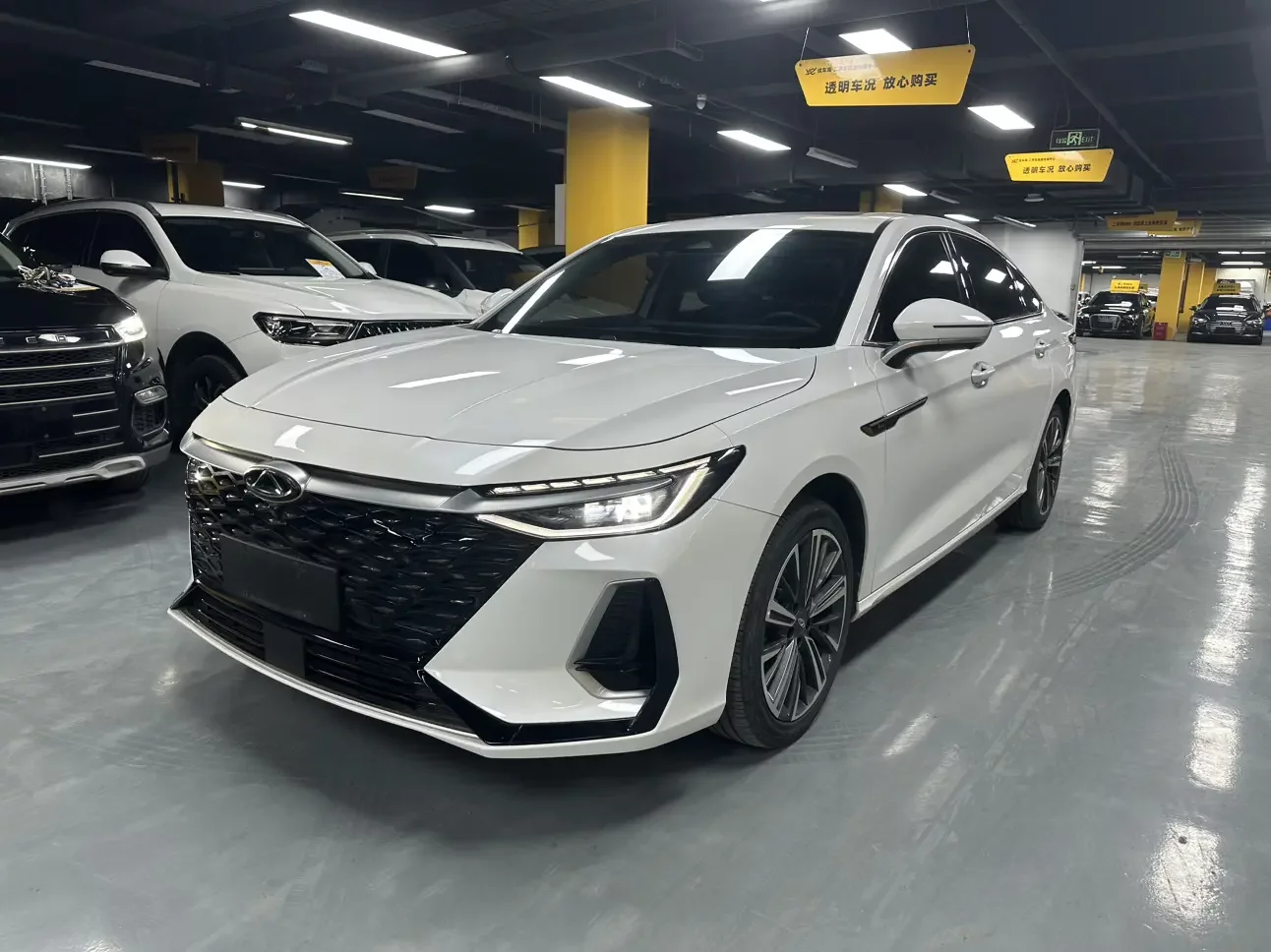 Chery Arrizo 8