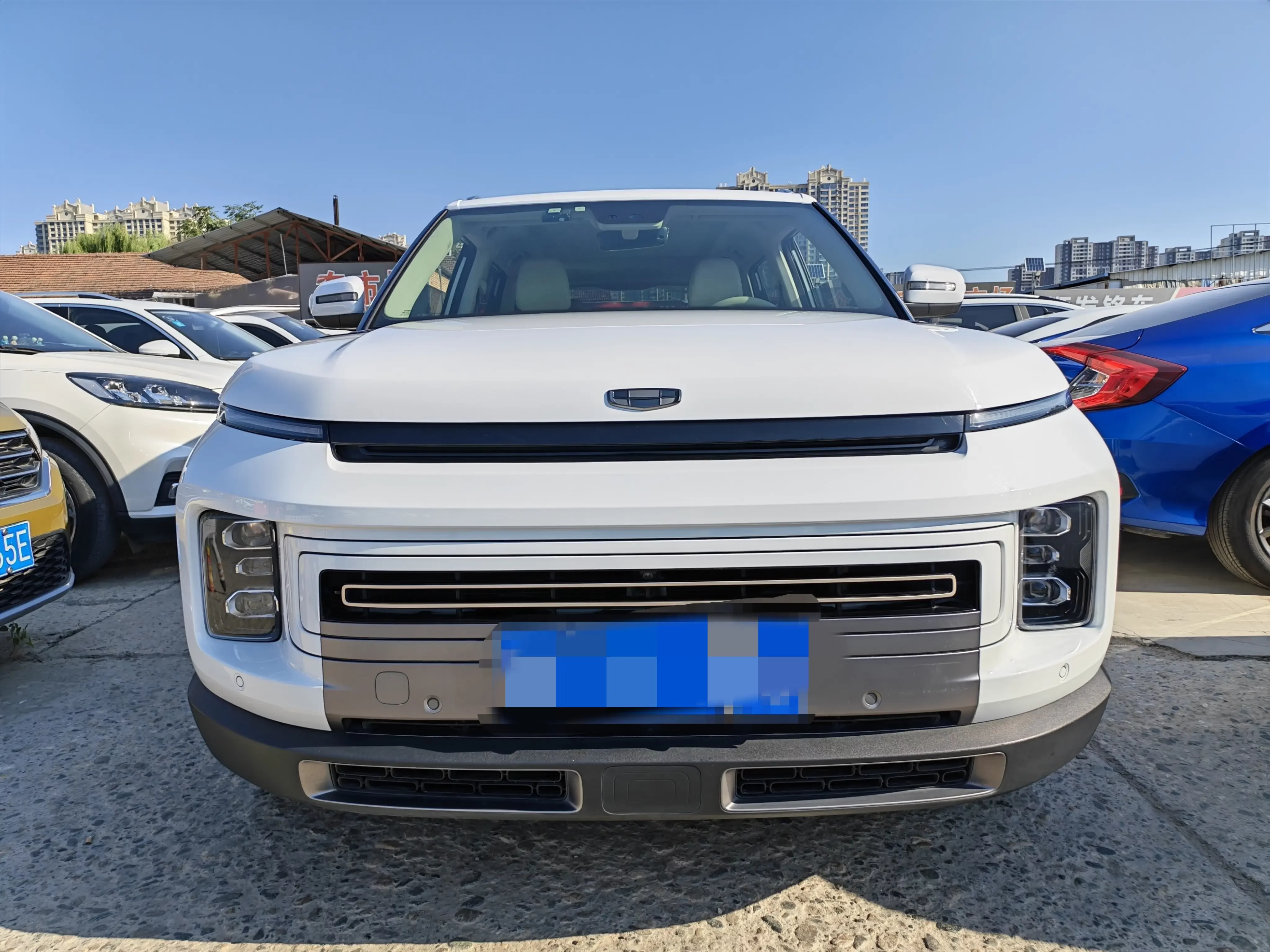 Geely ICON