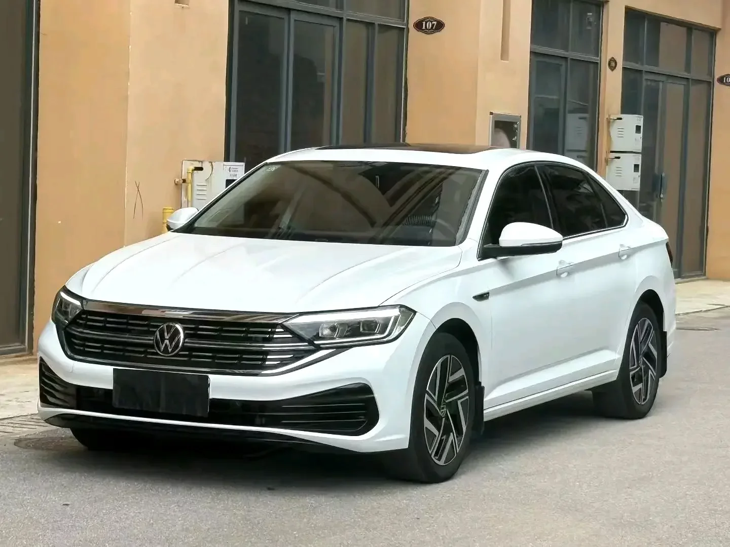 Volkswagen Sagitar