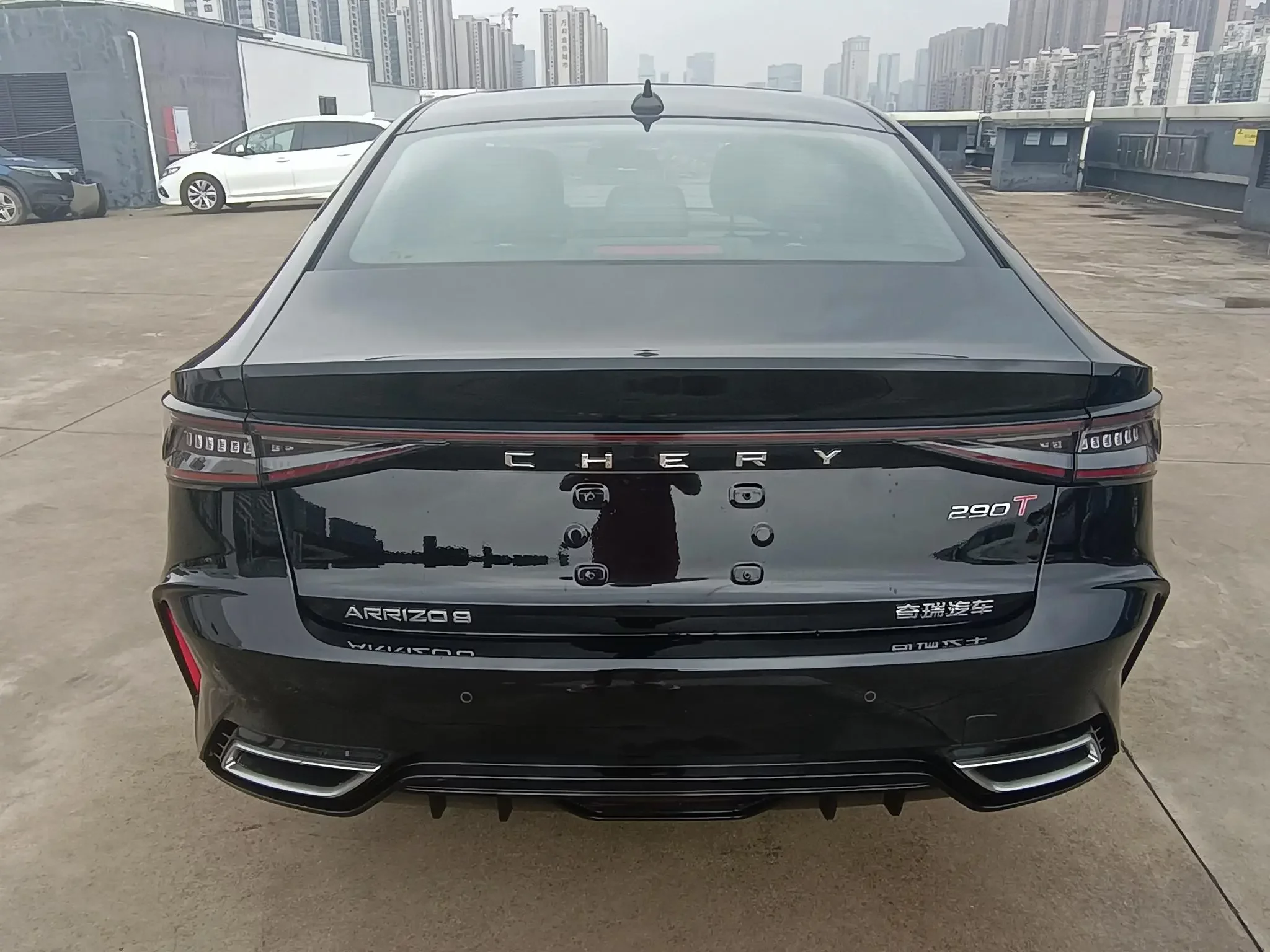 Chery Arrizo 8