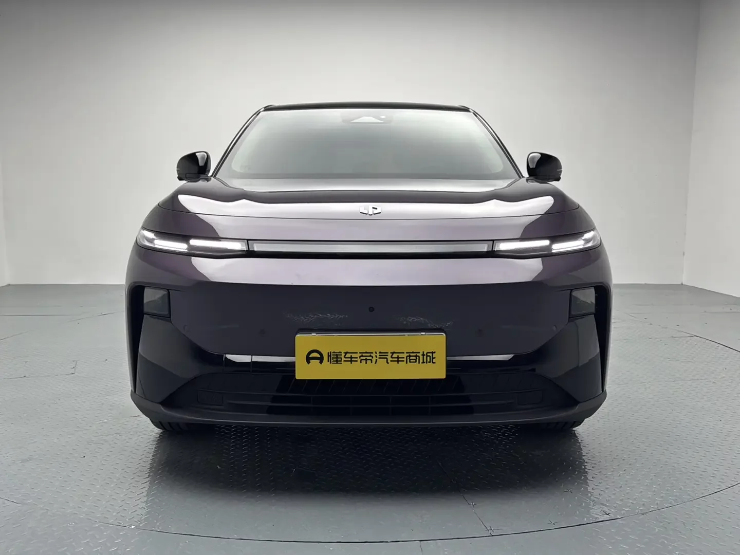 Leapmotor B10