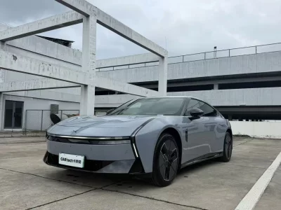 XPeng P7