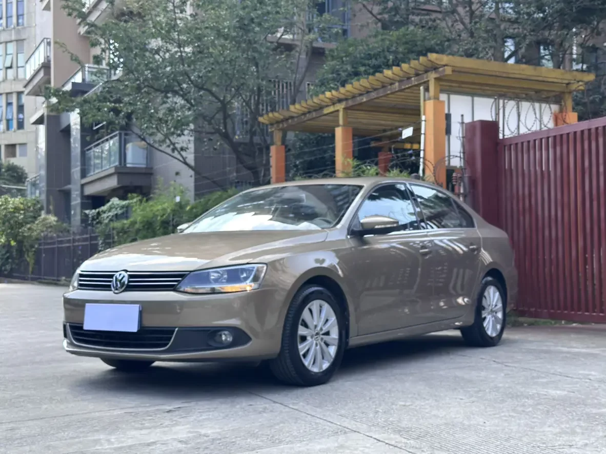 Volkswagen Sagitar
